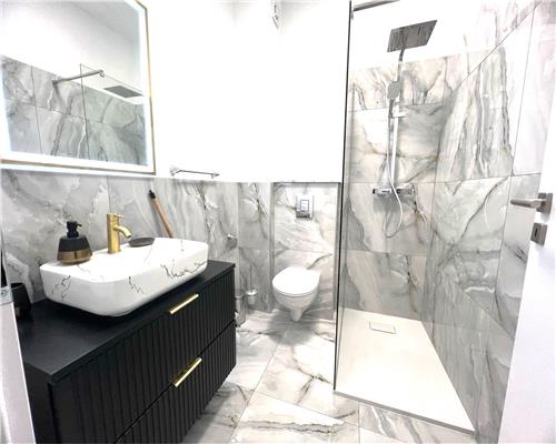 Dezvoltator vand studio 40 mp utili cu parcare boxa zona Brana