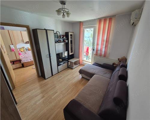 Apartament cu 4 camere si balcon in zona Rahovei