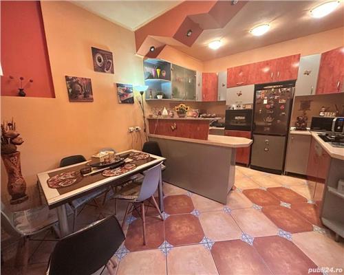 Apartament la casa cu 4 camere in zona Ultracentrala