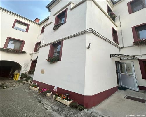 Apartament la casa cu 4 camere in zona Ultracentrala
