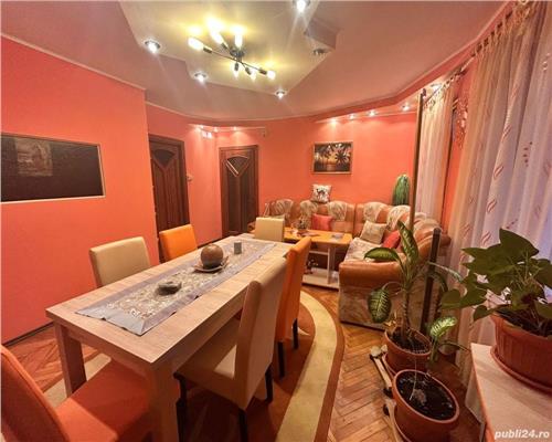 Apartament la casa cu 4 camere in zona Ultracentrala