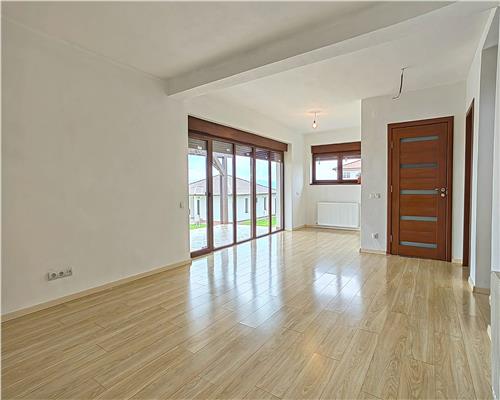 Casa individuala cu 5 camere in zona Bavaria
