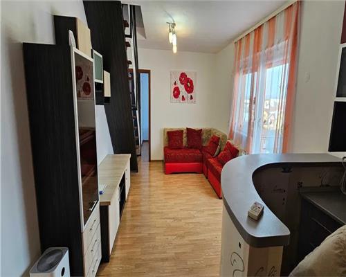 Apartament 4 camere si Balcon in zona Cedonia