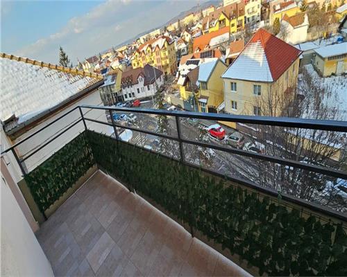 Apartament 4 camere si Balcon in zona Cedonia