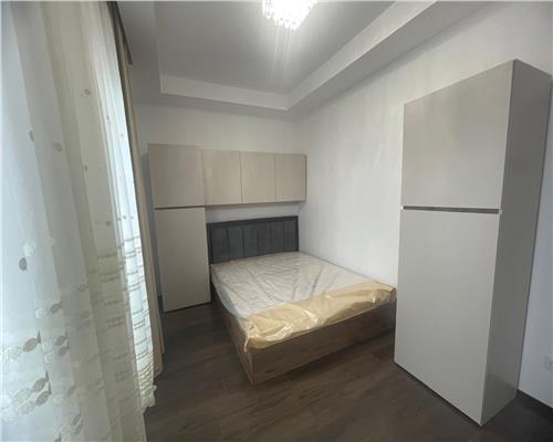 Casa de lux cu 4 camere 2 bai si terasa in Cristian