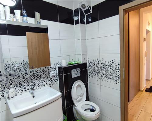 Apartament modern 3 camere 2 bai balcon si parcare in Selimbar -