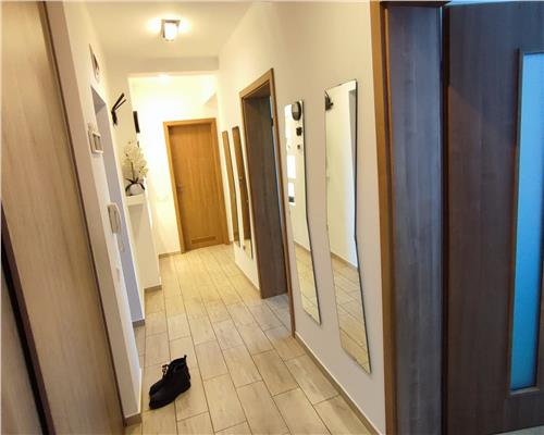 Apartament modern 3 camere 2 bai balcon si parcare in Selimbar -