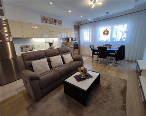Apartament modern 3 camere 2 bai balcon si parcare in Selimbar -
