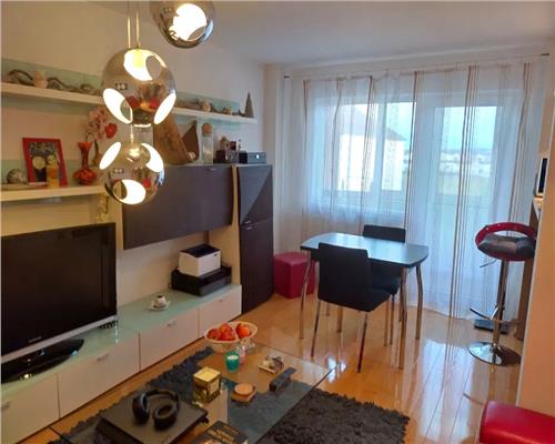 Apartament 2 camere decomandat cu balcon in Ciresica