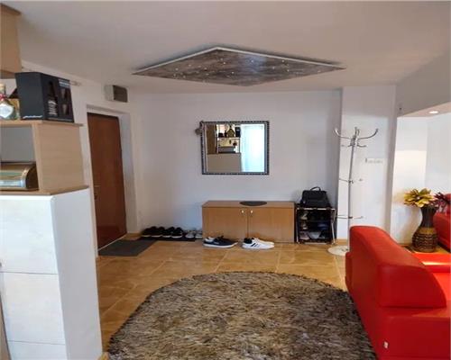 Apartament 2 camere decomandat cu balcon in Ciresica