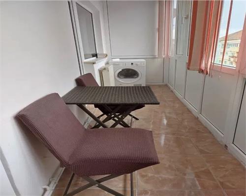 Apartament 2 camere decomandat cu balcon in Ciresica
