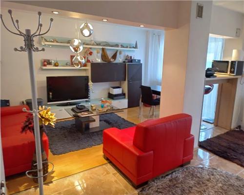 Apartament 2 camere decomandat cu balcon in Ciresica