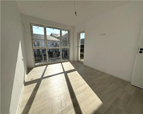 Casa de tip duplex cu 4 camere si garaj in zona Calea Cisnadiei