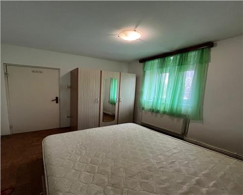 Apartament 3 camere etajul 1 si balcon in zona Rahovei