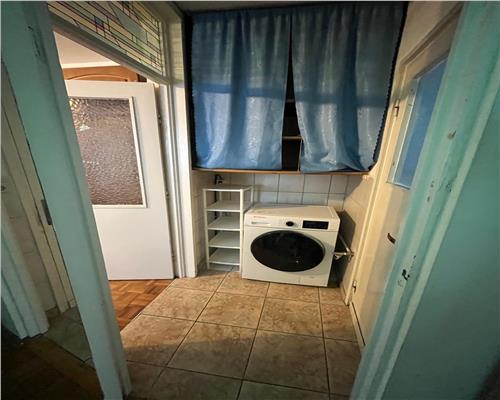 Apartament 3 camere etajul 1 si balcon in zona Rahovei