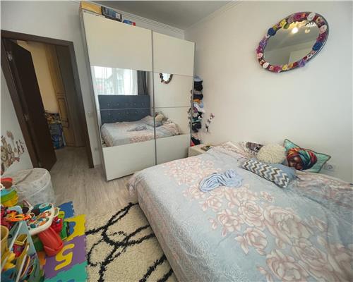 Apartament 2 camere cu balcon si parcare pe Calea Cisnadiei