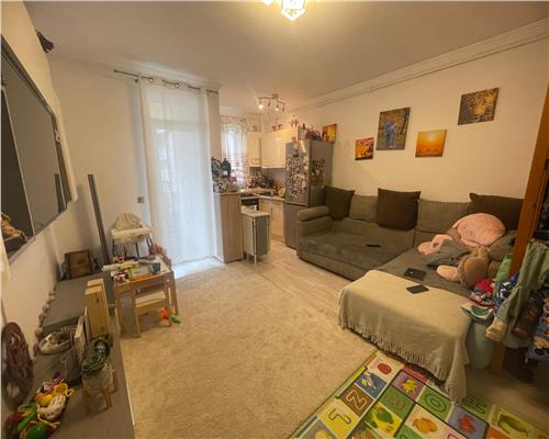 Apartament 2 camere cu balcon si parcare pe Calea Cisnadiei