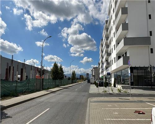 Spatiu comercial 96 mp cu parcare in zona Doamna Stanca