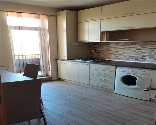 Apartament 2 camere decomandat cu balcon in zona Turnisor