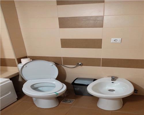 Apartament 2 camere decomandat cu balcon in zona Turnisor