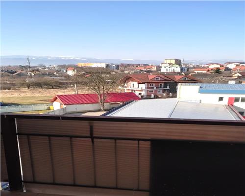 Apartament 2 camere decomandat cu balcon in zona Turnisor