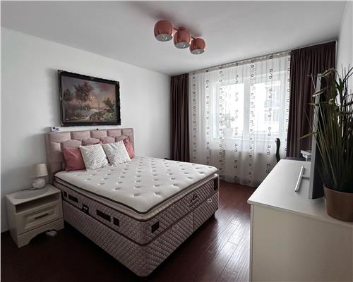 Apartament cu 3 camere 2 bai si 2 locuri de parcare in Turnisor