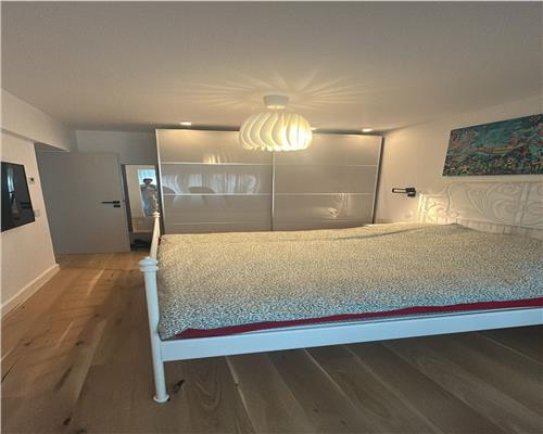 Apartament modern cu 4 camere 2 bai si logie inchis in Strand
