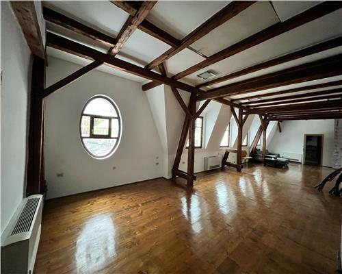 Casa renovata complet in Medias zona ultracentrala