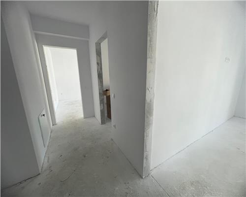 Apartament intabulat la CHEIE cu 3 camere 2 balcoane Doamna Stanca