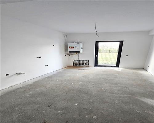 Casa tip duplex 4 camere teren 220 mp in Cristian