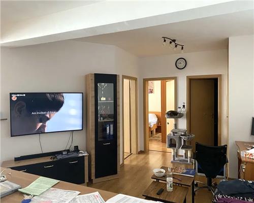 Apartament 3 camere cu balcon zona Rahova