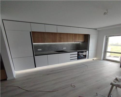 Apartament decomandat etaj 1 la cheie 56 mp utili balcon 7 mp Doamna Stanca