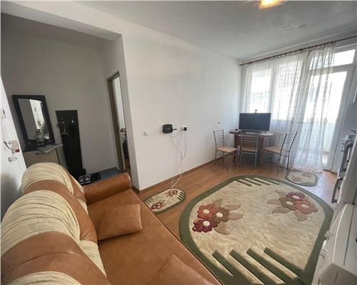 Apartament 2 camere cu balcon si parcare zona Calea Cisnadiei