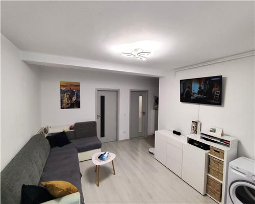 Apartament cu 3 camere 2 balcoane si parcare pe Calea Surii Mici