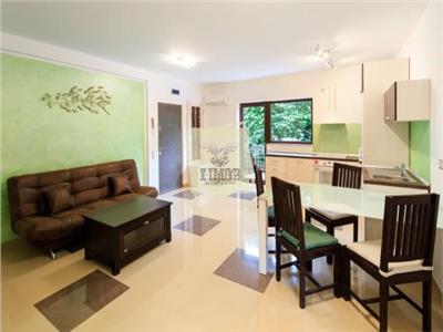 Apartament de LUX la vila cu 3 camere si balcon in zona Trei Stejari