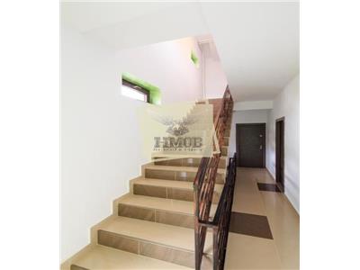 Apartament de LUX la vila cu 3 camere si balcon in zona Trei Stejari