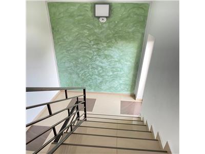 Apartament de LUX la vila cu 3 camere si balcon in zona Trei Stejari