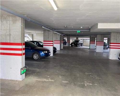 Penthouse lux 3 camere 2 bai terasa 120 mp parcare subterana zona Centrala
