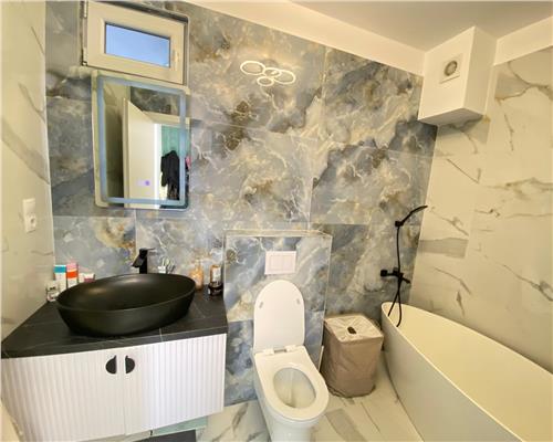 Penthouse lux 3 camere 2 bai terasa 120 mp parcare subterana zona Centrala