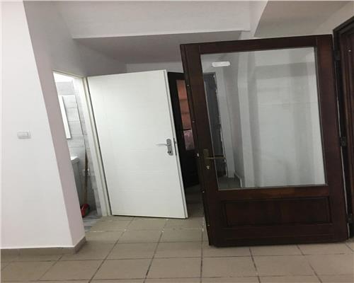 Spatiu comercial cu 2 camere in Orasul de Jos