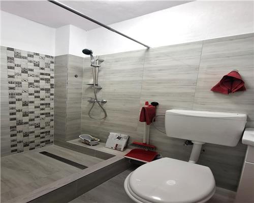 Garsoniera Moderna complet Renovata in zona Broscarie