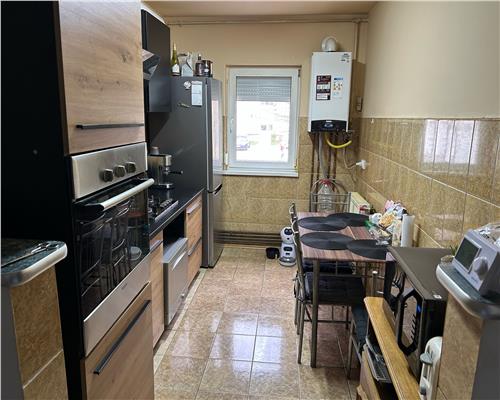 Apartament Modern cu 3 camere in Valea Aurie