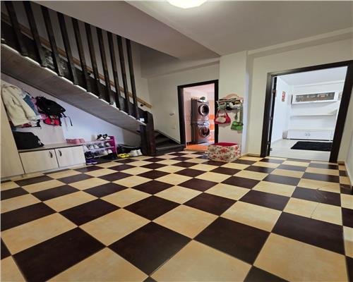 Apartament cu 4 Camere Balcon si Parcare in Selimbar