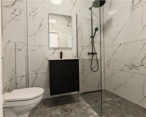 Apartament cu 3 camere balcon si parcare in Selimbar