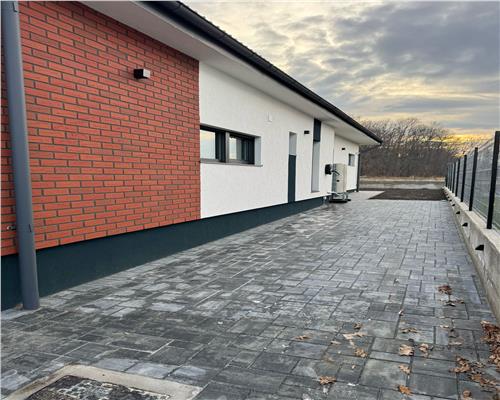 Casa individuala cu 4 camere 526mp teren in Selimbar