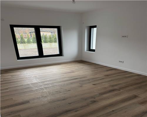 Casa individuala cu 4 camere 526mp teren in Selimbar