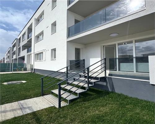 Apartament 3 camere intabulat cu gradina 50 mp  in Selimbar