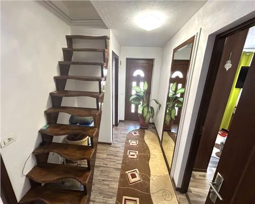 Casa individuala cu 4 camere 600 mp in Cristian