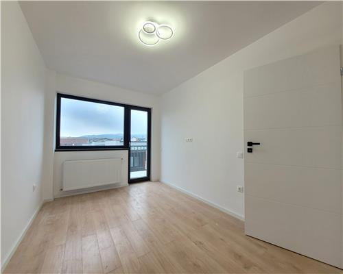 Apartament la cheie pe 2 niveluri 67 mp 2 camere 2 bai balcon Ciresica