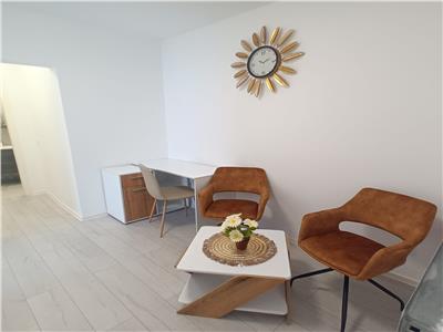 Apartament nou de lux cu 3 camere si balcon pe Bd Mihai Viteazu